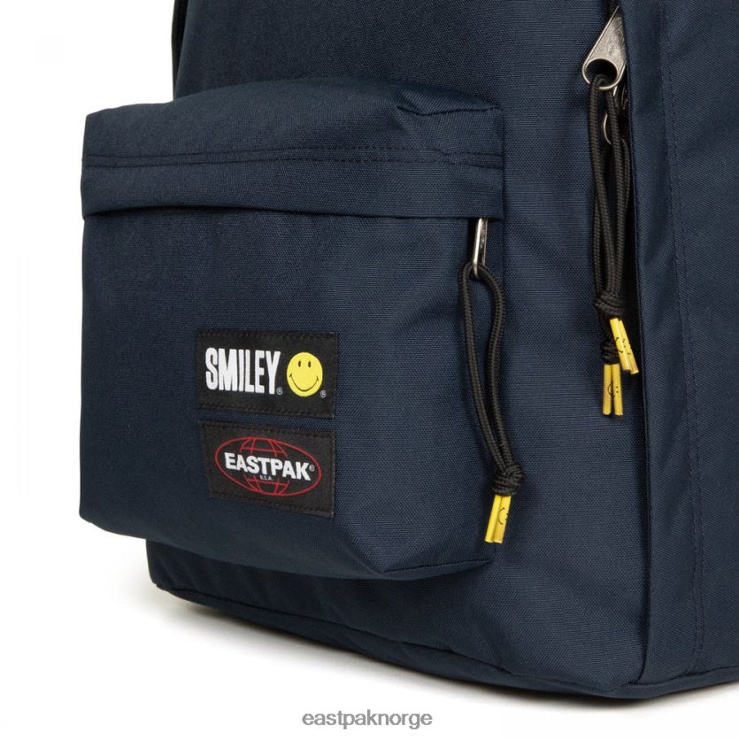 nei Eastpak ute av kontoret smiley patch mar 0PF4J411 ryggsekker